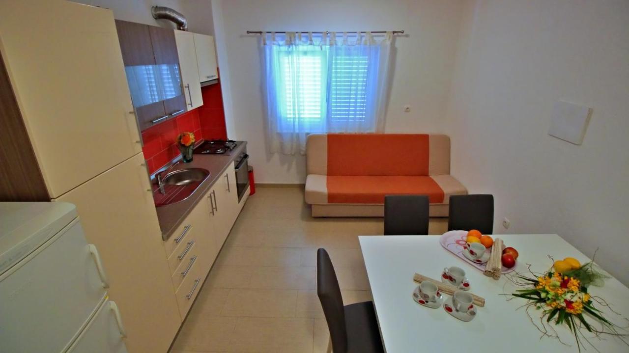 Apartments Iko オミシュ エクステリア 写真